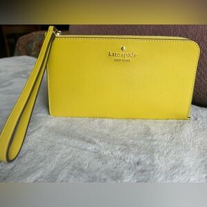 Kate Spade ♠️ Wristlet​​​​